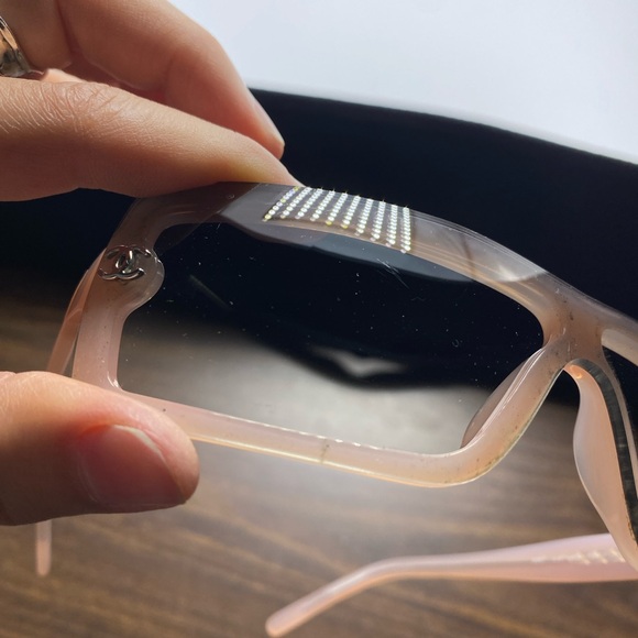 Vintage Authentic Chanel Clear Light Pink Sunglasses - Picture 11 of 11